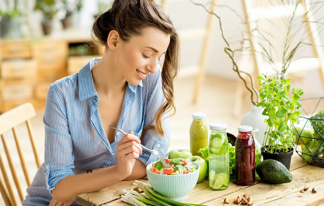 Alimentación consciente contra el calor inconsciente: desmontando bulos para un verano saludable