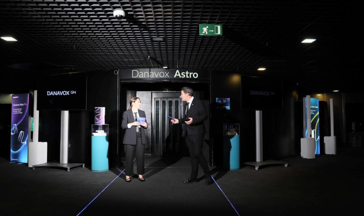DANAVOX presenta su nueva tecnología ASTRO en el Faro de Moncloa: una experiencia de otro planeta para los audioprotesistas
