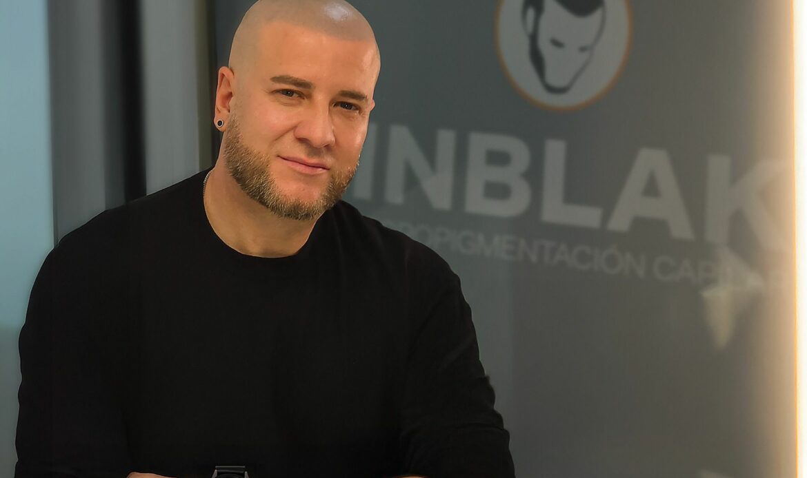 Jose Moraleda: el especialista que está poniendo cordura en el mundo de la micropigmentación capilar