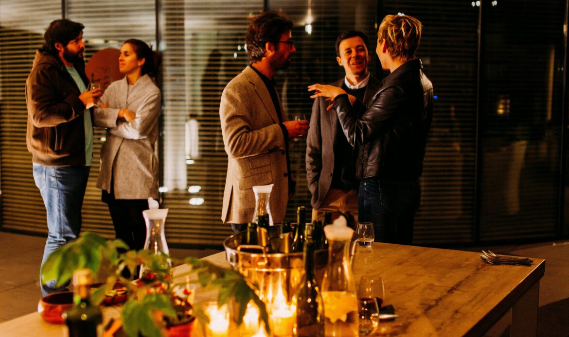 QuirónPrevención recuerda cómo disfrutar de las celebraciones de empresa sin poner en riesgo la salud ni la seguridad