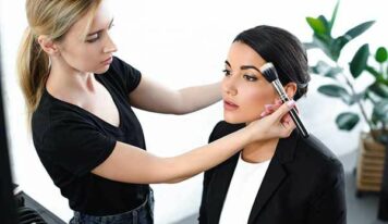 La institución Formación Universitaria potencia el FP de Técnico Superior en Asesoría de Imagen Personal y Corporativa