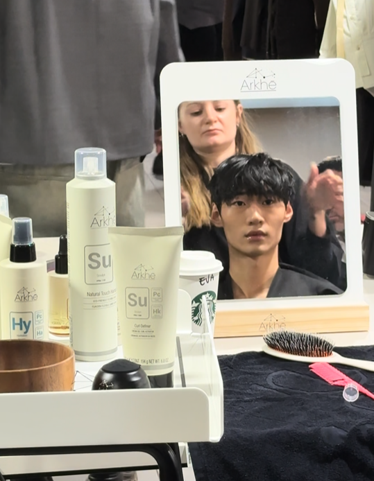 Arkhé Cosmetics repite como peluquería oficial del desfile de Sonia Carrasco en la Paris Fashion Week 2026