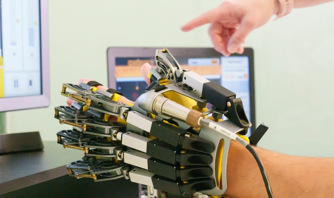 «La neurorrehabilitación permite, en momentos concretos de la enfermedad del Parkinson, mejorar limitaciones motoras, de coordinación o dolor, lo que se traduce en meses o años de vida con mayor calidad», Dr. Alejandro Durán