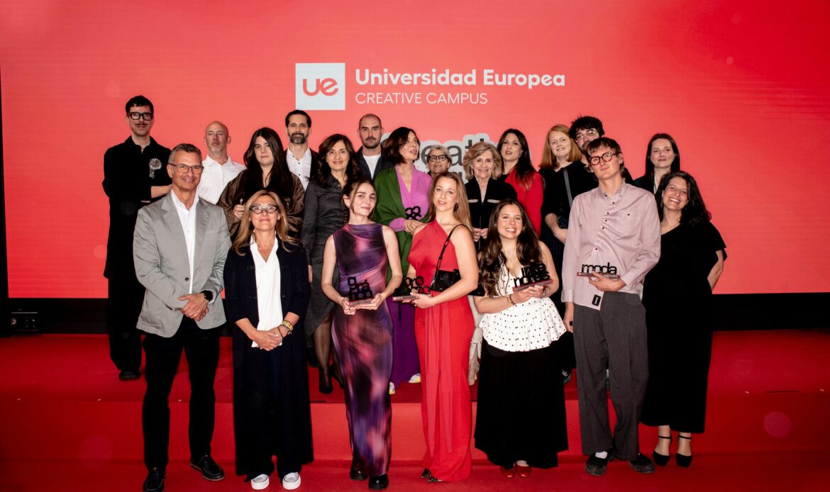 La Universidad Europea otorga un premio honorífico a Sybilla en la II Edición de Los Creative Campus Awards