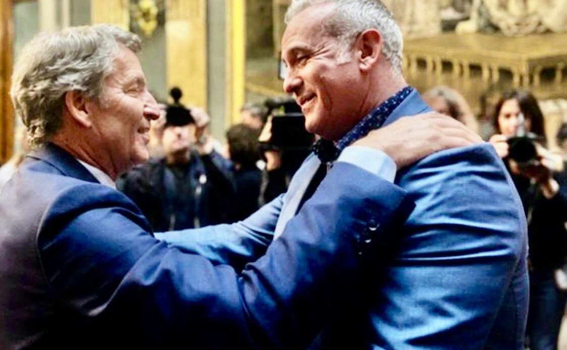 José Manuel López Viñuela, padre de Kira López, clave en el Senado frente al acoso escolar